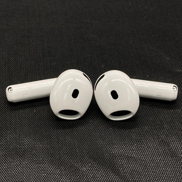 【中古】AirPods 4 MXP93J/A（アクティブノイズキャンセリング搭載）【日本橋】
