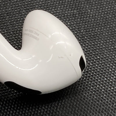 【中古】AirPods 4 MXP93J/A（アクティブノイズキャンセリング搭載）【日本橋】