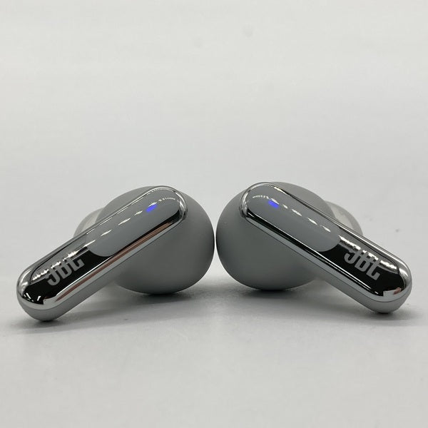【中古】LIVE BEAM 3 シルバー【JBLLIVEBEAM3SIL】【秋葉原】