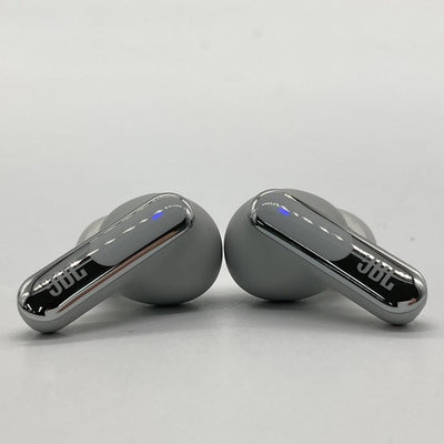 【中古】LIVE BEAM 3 シルバー【JBLLIVEBEAM3SIL】【秋葉原】