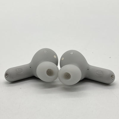 【中古】LIVE BEAM 3 シルバー【JBLLIVEBEAM3SIL】【秋葉原】