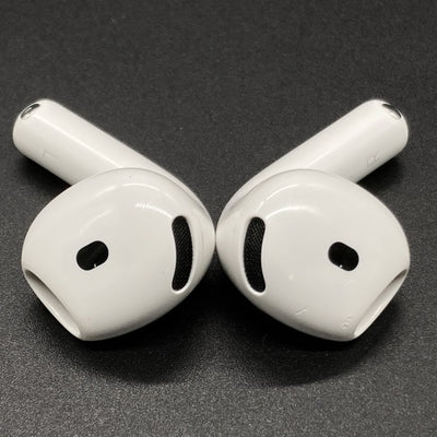 【中古】AirPods 4 MXP93J/A（アクティブノイズキャンセリング搭載）【秋葉原】