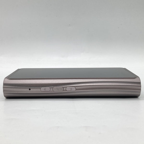 【中古】M7 チタニウム【秋葉原】