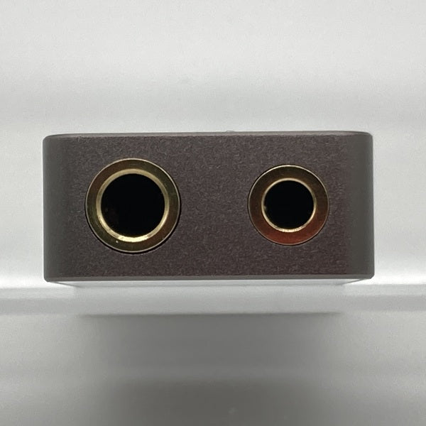 【中古】UA4 チタニウム【秋葉原】