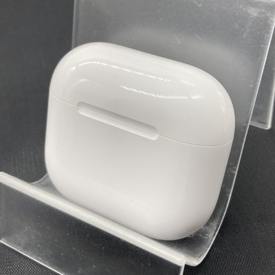 【中古】AirPods 4 MXP93J/A（アクティブノイズキャンセリング搭載）【秋葉原】
