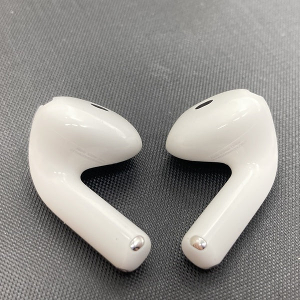 【中古】AirPods 4 MXP93J/A（アクティブノイズキャンセリング搭載）【秋葉原】