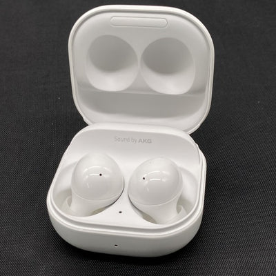 【中古】Galaxy Buds2 White 【SM-R177NZWAXJP】【秋葉原】