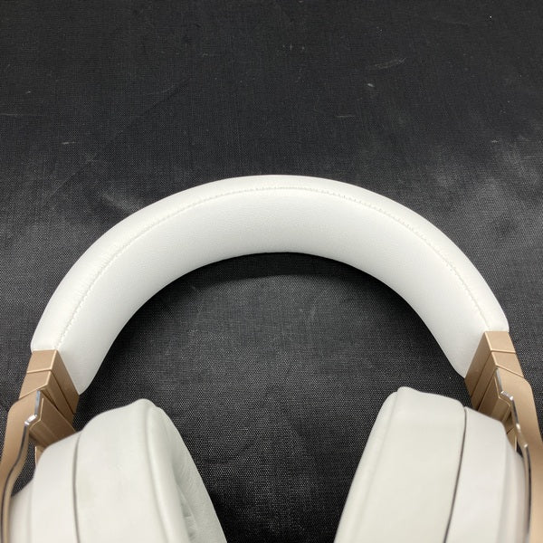 【中古】VIRTUOSO RGB WIRELESS - Pearl White【秋葉原】