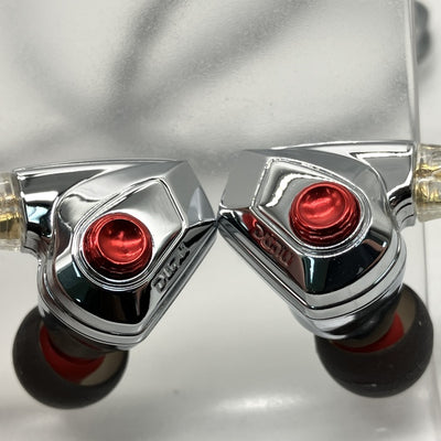 【中古】TITAN S2【秋葉原】