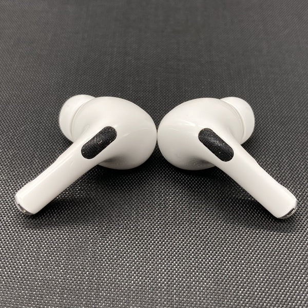 【中古】MagSafe充電ケース(USB-C)付きAirPods Pro(第2世代) MTJV3JA【秋葉原】