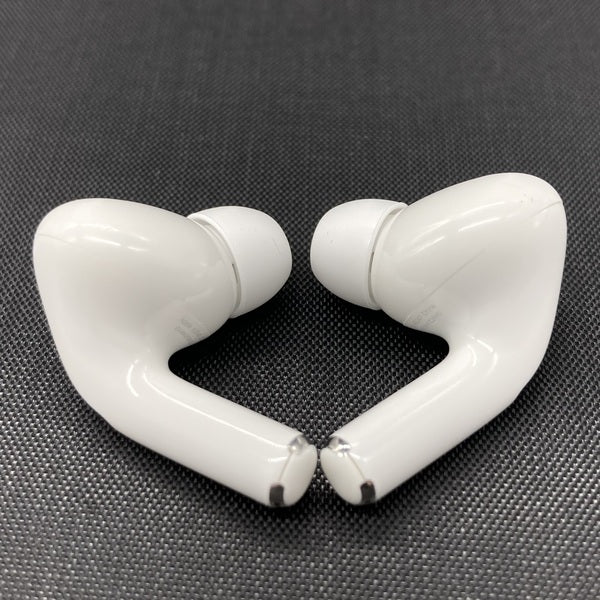 【中古】MagSafe充電ケース(USB-C)付きAirPods Pro(第2世代) MTJV3JA【秋葉原】