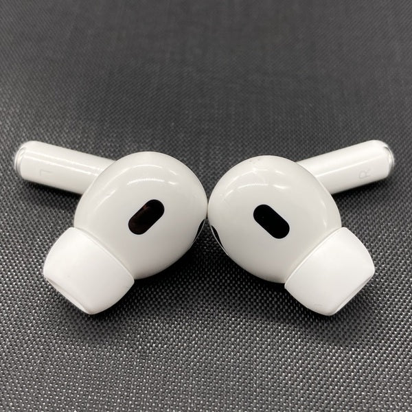 【中古】MagSafe充電ケース(USB-C)付きAirPods Pro(第2世代) MTJV3JA【秋葉原】