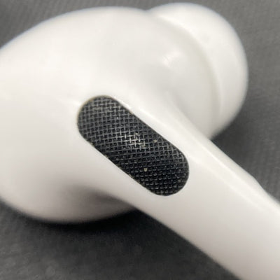 【中古】MagSafe充電ケース(USB-C)付きAirPods Pro(第2世代) MTJV3JA【秋葉原】