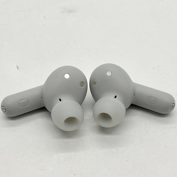 【中古】LIVE BEAM 3 シルバー【JBLLIVEBEAM3SIL】【秋葉原】