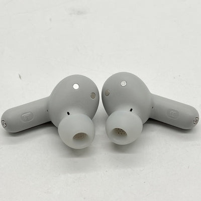 【中古】LIVE BEAM 3 シルバー【JBLLIVEBEAM3SIL】【秋葉原】