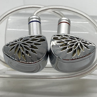 【中古】Yu Xuan Ji (魚玄機) 4.4mm バランスジャック シルバー【秋葉原】