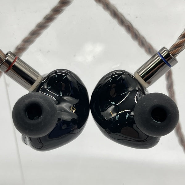 【中古】PERFORMER 8【秋葉原】