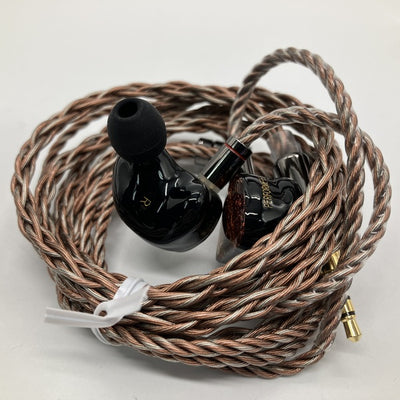 【中古】PERFORMER 8【秋葉原】