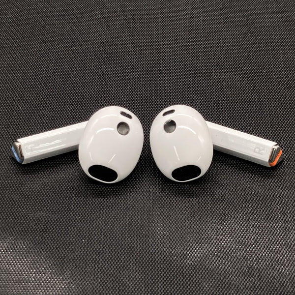 【中古】Galaxy Buds3 ホワイト 【SM-R530NZWAXJP】【秋葉原】