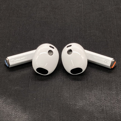 【中古】Galaxy Buds3 ホワイト 【SM-R530NZWAXJP】【秋葉原】