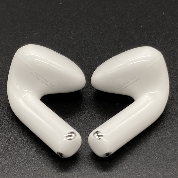 【中古】AirPods 4 MXP93J/A（アクティブノイズキャンセリング搭載）【秋葉原】