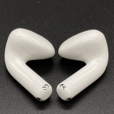 【中古】AirPods 4 MXP93J/A（アクティブノイズキャンセリング搭載）【秋葉原】