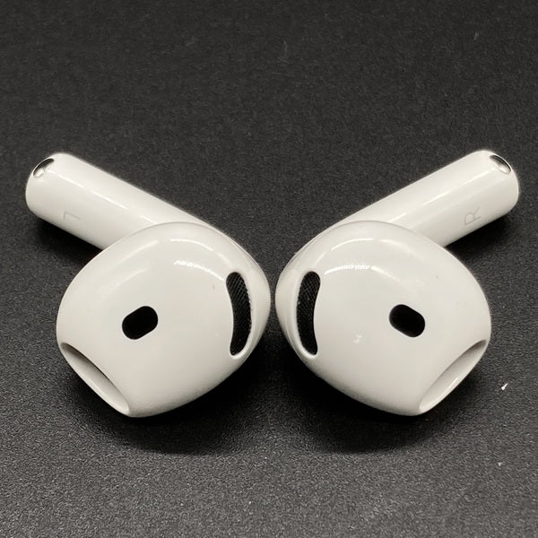 【中古】AirPods 4 MXP93J/A（アクティブノイズキャンセリング搭載）【秋葉原】