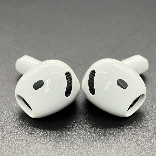 【中古】AirPods 4 MXP93J/A（アクティブノイズキャンセリング搭載）【日本橋】