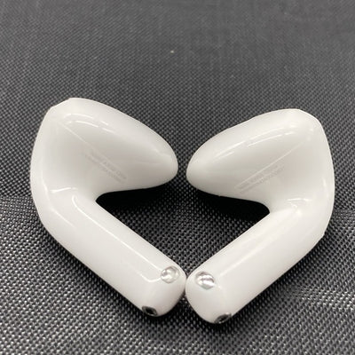 【中古】AirPods 4 MXP93J/A（アクティブノイズキャンセリング搭載）【秋葉原】