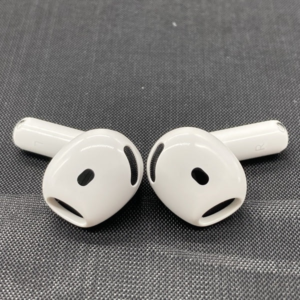 【中古】AirPods 4 MXP93J/A（アクティブノイズキャンセリング搭載）【秋葉原】