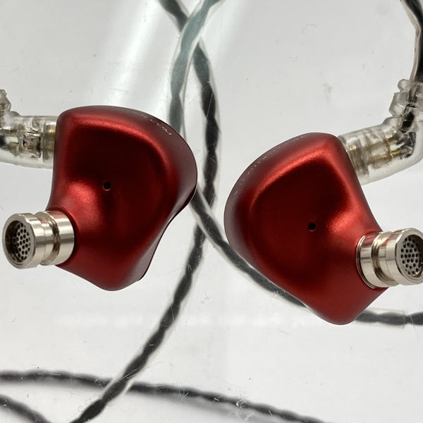 【中古】QUEEN レッド【秋葉原】