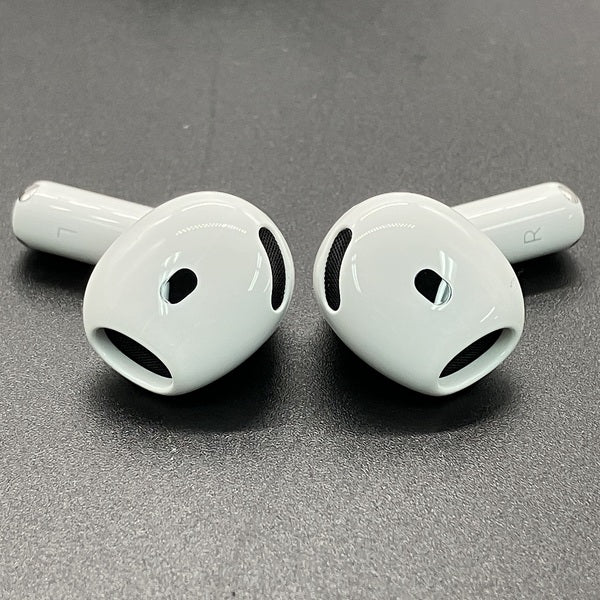 【中古】AirPods 4 MXP93J/A（アクティブノイズキャンセリング搭載）【秋葉原】