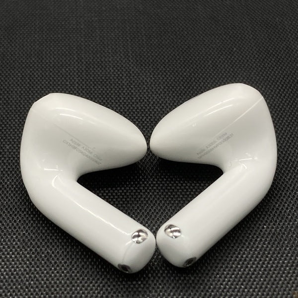 【中古】AirPods 4 MXP93J/A（アクティブノイズキャンセリング搭載）【秋葉原】