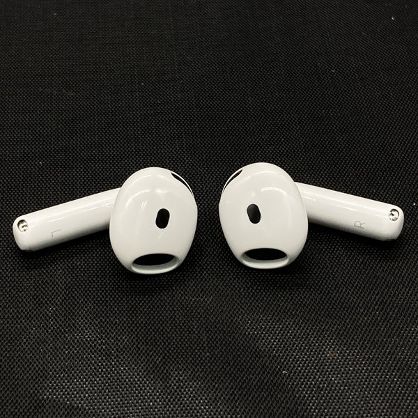 【中古】AirPods 4 MXP93J/A（アクティブノイズキャンセリング搭載）【秋葉原】