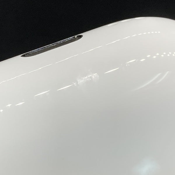 【中古】AirPods 4 MXP93J/A（アクティブノイズキャンセリング搭載）【秋葉原】