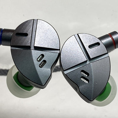 【中古】Leaf D01【名古屋】