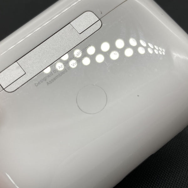 Apple 【中古】AirPods Pro (第2世代) MagSafe充電ケース(USB-C
