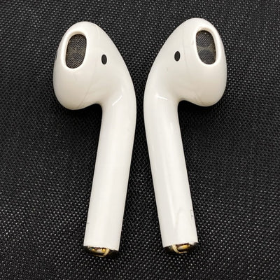【中古】AirPods with Charging Case MV7N2J/A【日本橋】