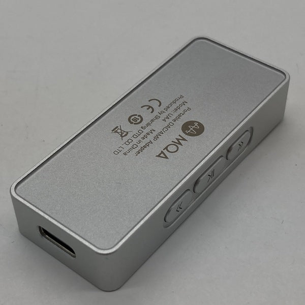 【中古】UA4 シルバー【秋葉原】