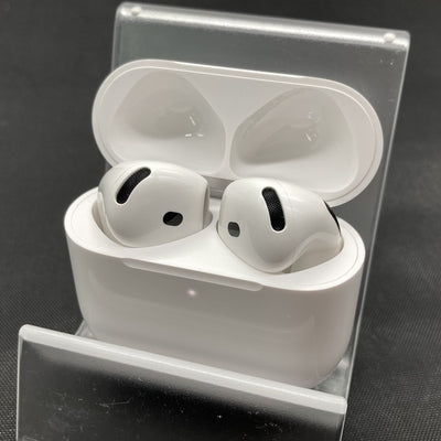 【中古】AirPods 4 MXP93J/A（アクティブノイズキャンセリング搭載）【日本橋】