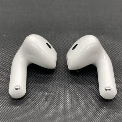 【中古】AirPods 4 MXP93J/A（アクティブノイズキャンセリング搭載）【日本橋】