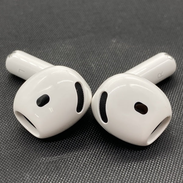 【中古】AirPods 4 MXP93J/A（アクティブノイズキャンセリング搭載）【日本橋】