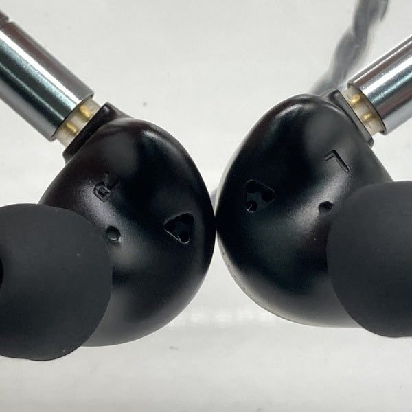 週末限定　BQEYZ WINTER 4.4 BLACK 週末限定 BQEYZ WINTER 4.4 BLACK 週末限定 BQEYZ WINTER 4.4 BLACK