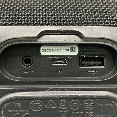 【中古】CHARGE3 ブラック 【JBLCHARGE3BLKJN】【秋葉原】