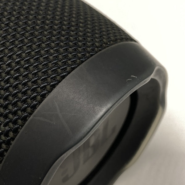 【中古】CHARGE3 ブラック 【JBLCHARGE3BLKJN】【秋葉原】