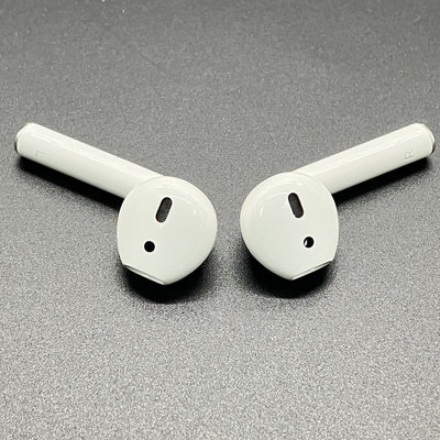 【中古】AirPods with Charging Case MV7N2J/A【秋葉原】