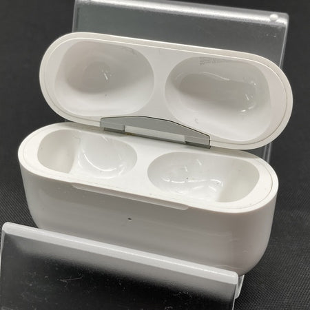 Apple 【中古】AirPods Pro 充電ケース【秋葉原】 – e☆イヤホン