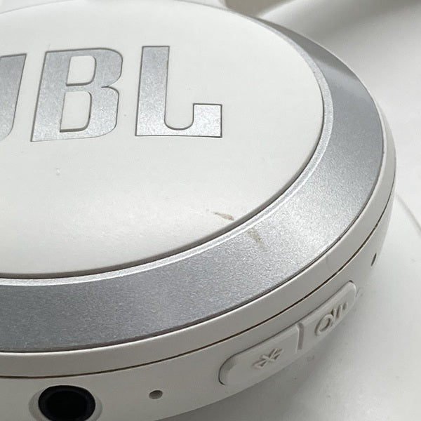 【中古】LIVE770NC ホワイト【JBLLIVE770NCWHT】【秋葉原】
