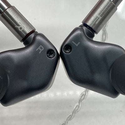 【中古】AK ZERO2 【IRV-AK-ZERO2】【秋葉原】