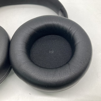 【中古】Y600NCBT ブラック 【AKGY600NCBTBLK】【秋葉原】